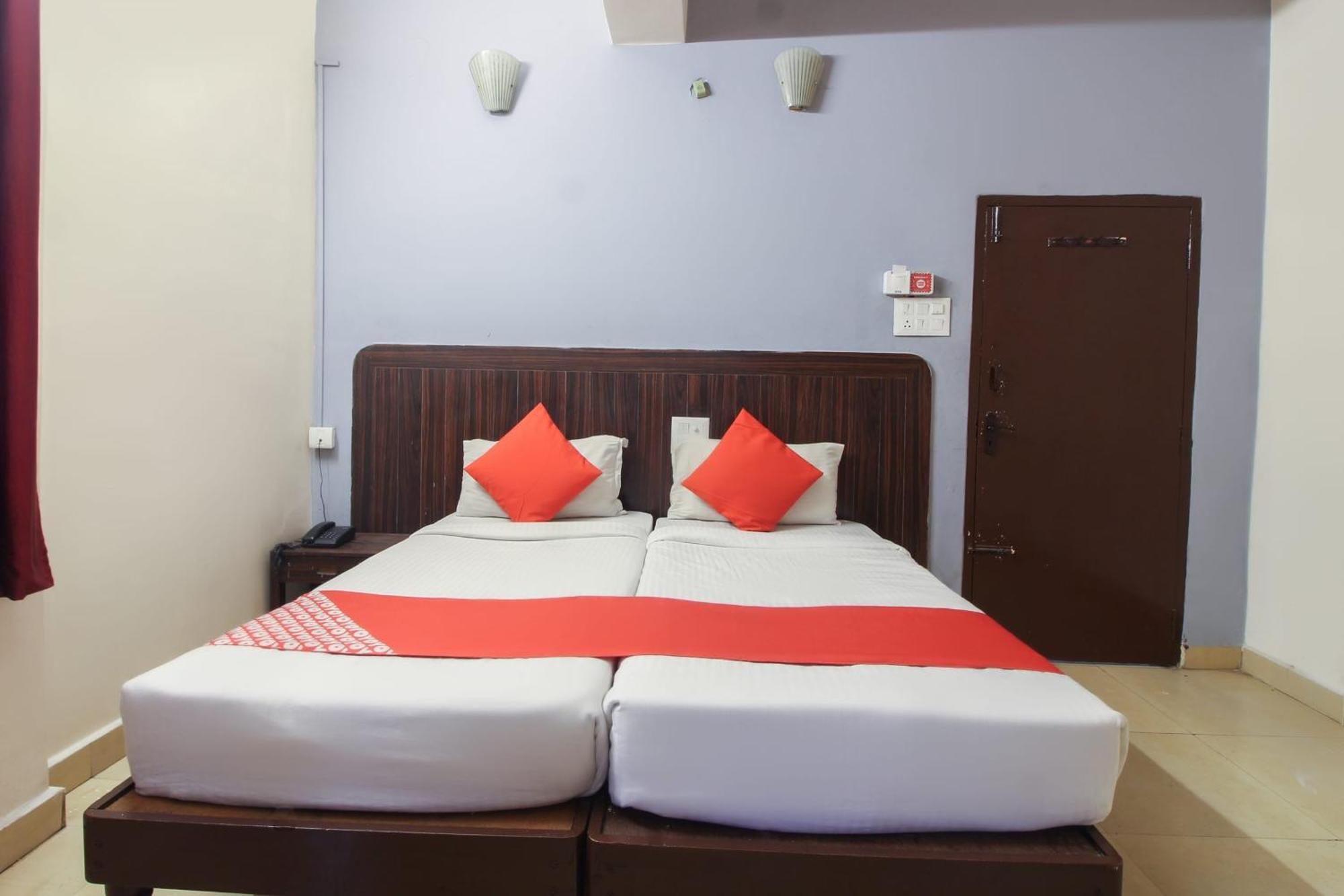 Hotel O Regal Near Paradise Circle Secunderabad